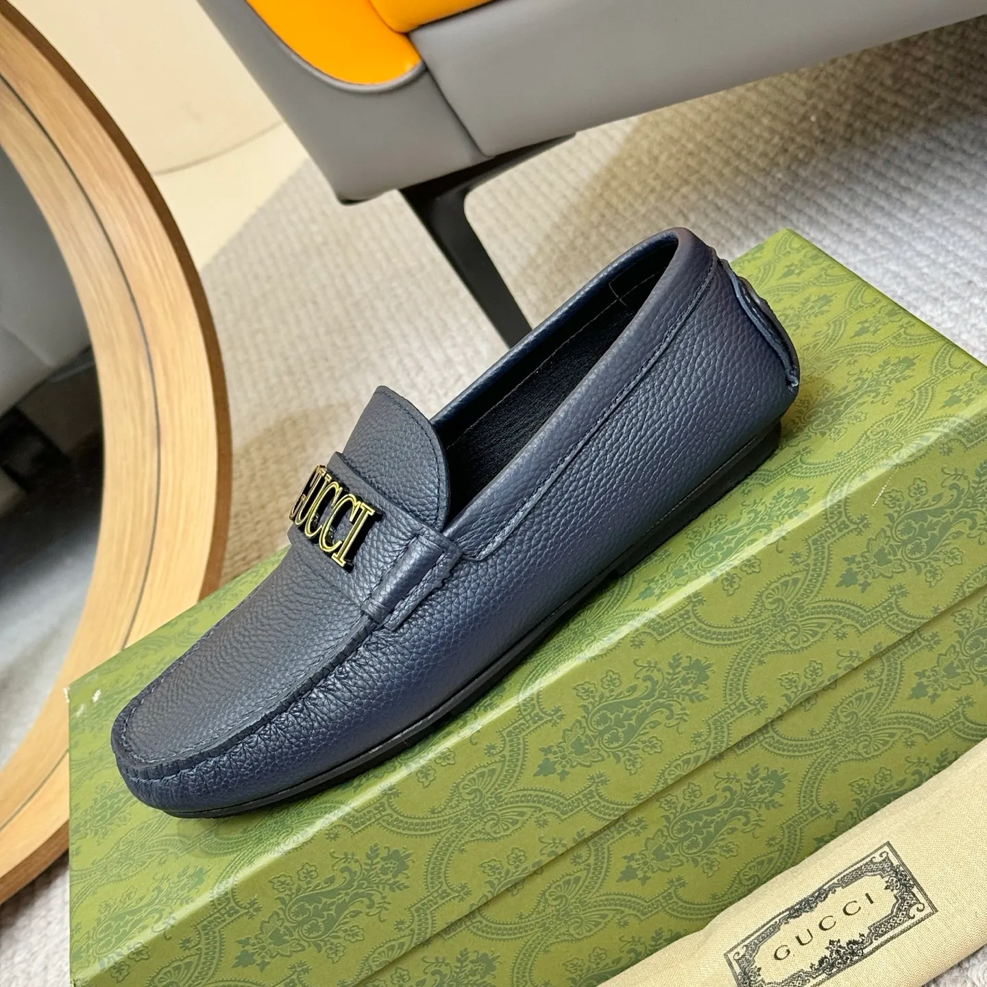 Men's shoes 💰420 (Yangli) Gucci* - the top version of Gucci classic beanie shoes! It is made of imported original cowhide and has a comfortable first layer of sheepskin lining! Original wear-resistant rubber outsole! High quality products! Size 38-46, with shoe dial, cloth bag, card